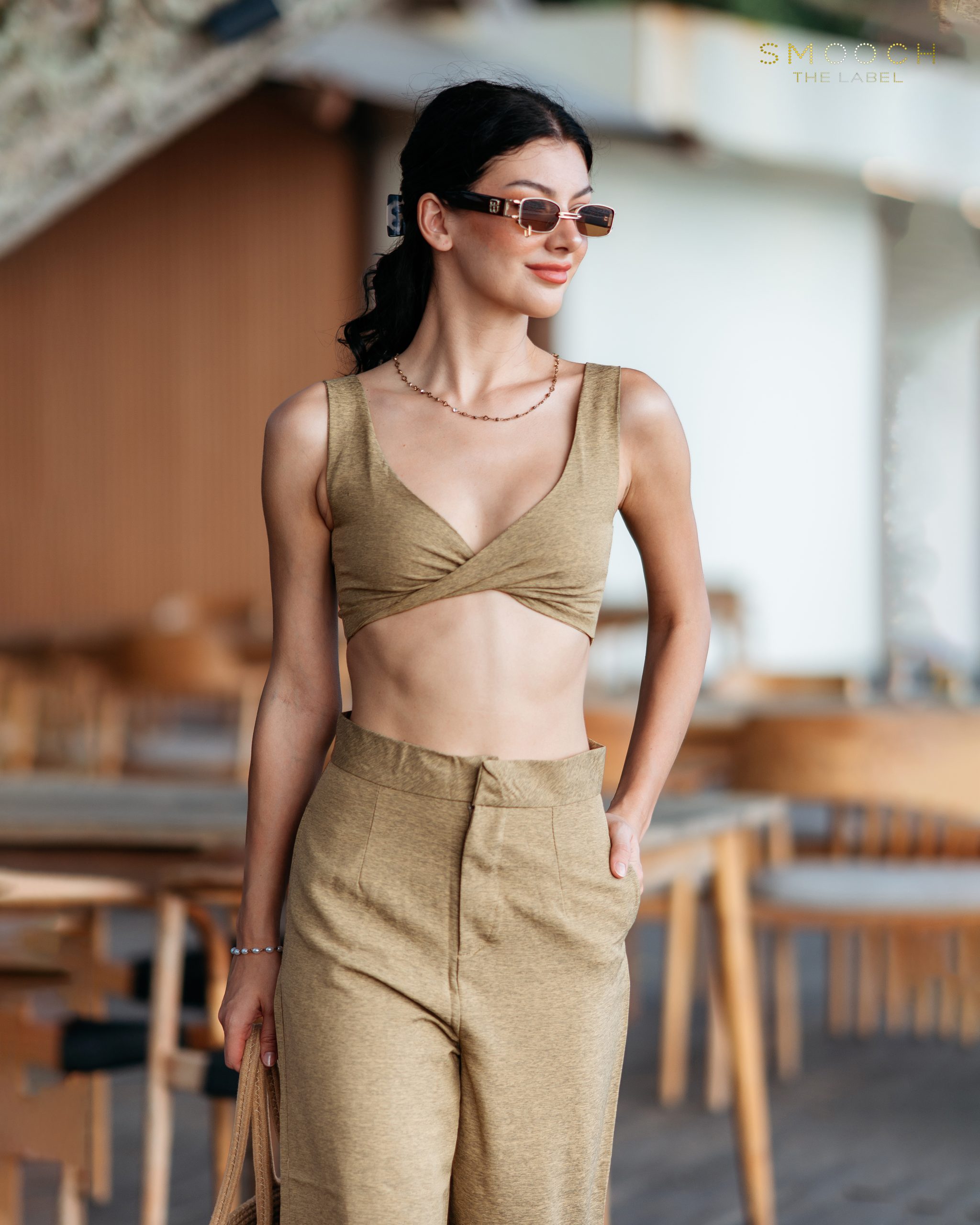 CAM09058 Smooch The Label Savana Olive One Set