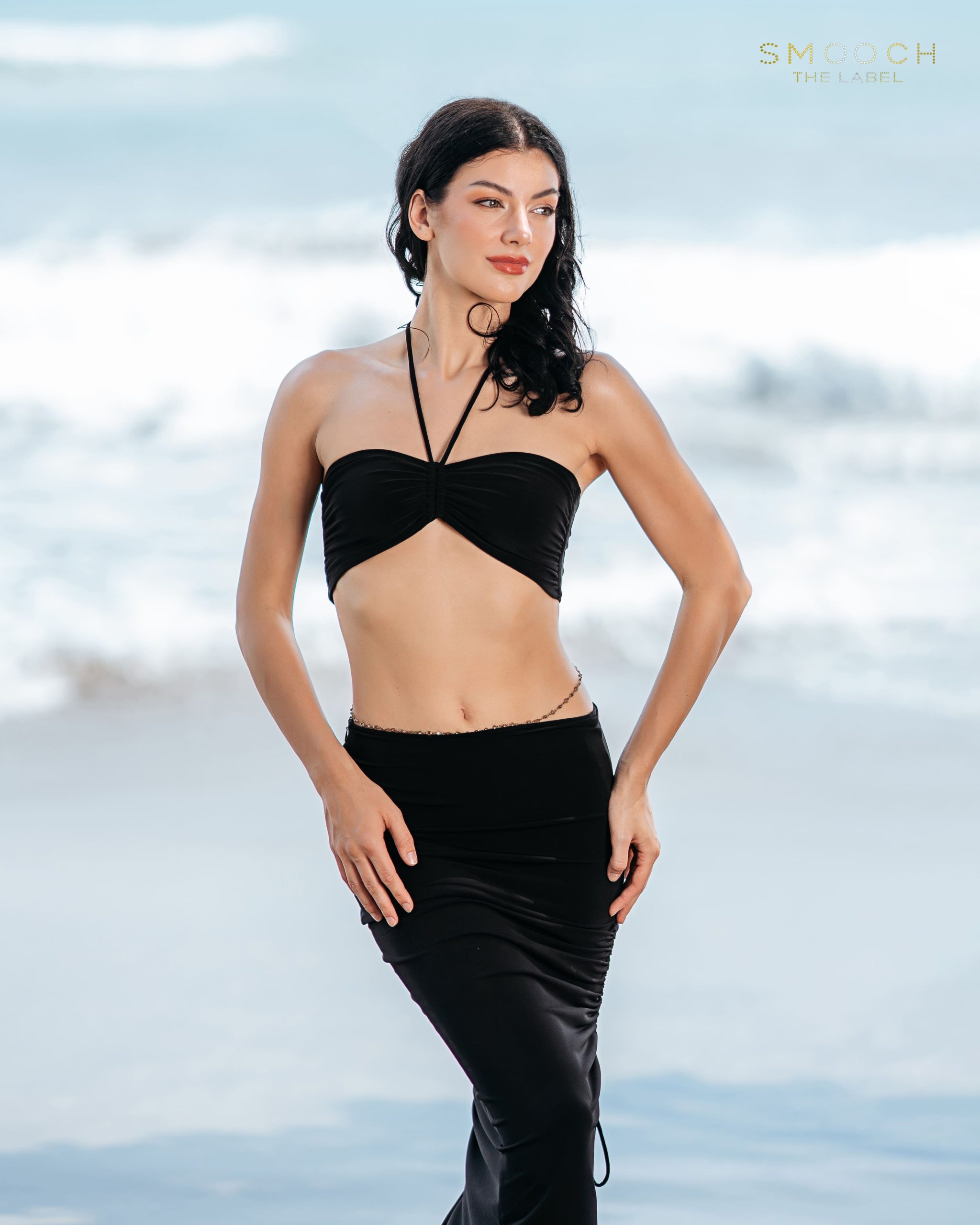 CAM08358-Enhanced-NR-Yes Azurea Black One Set